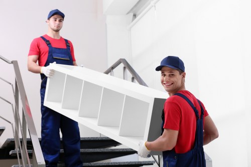 Self storage units in Kenley for home and business needs