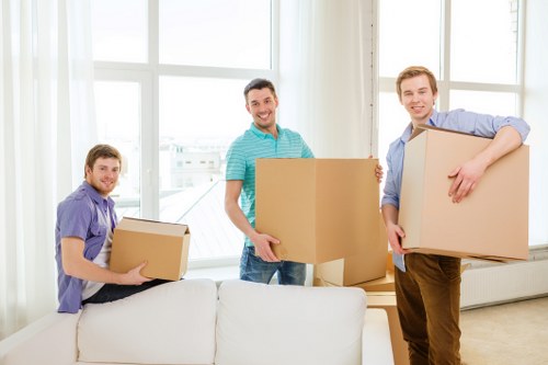Professional moving and storage service in Kenley for homes and businesses